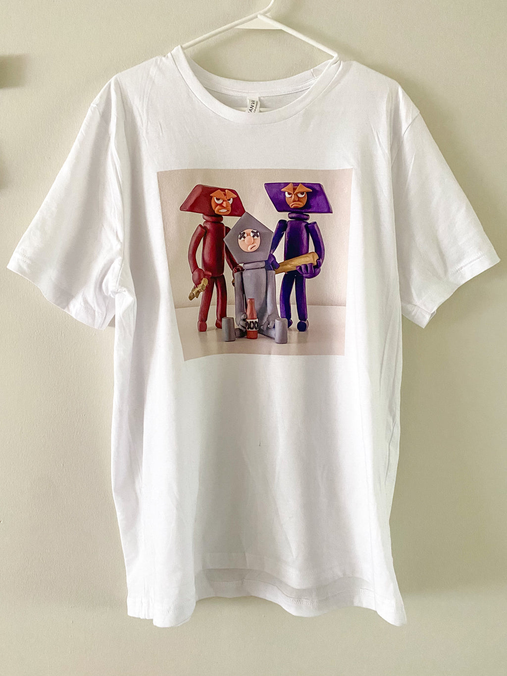 T-Shirt - MEDIUM